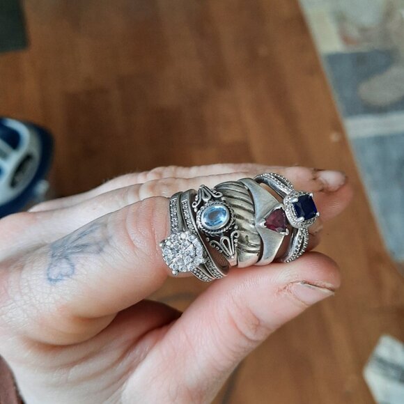 6 piece ring set - Picture 4 of 5